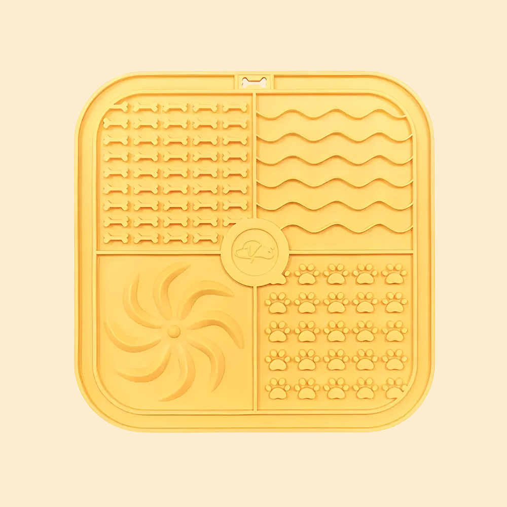 CalmTreat – Lick Mat for Stress Relief